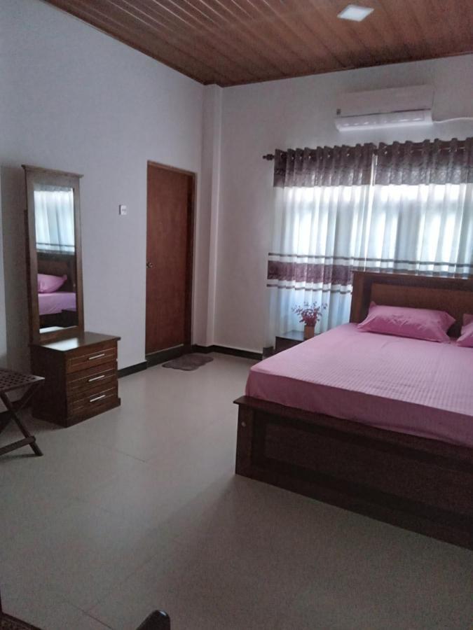 Sky Bloom Bed & Breakfast Homagama Екстериор снимка