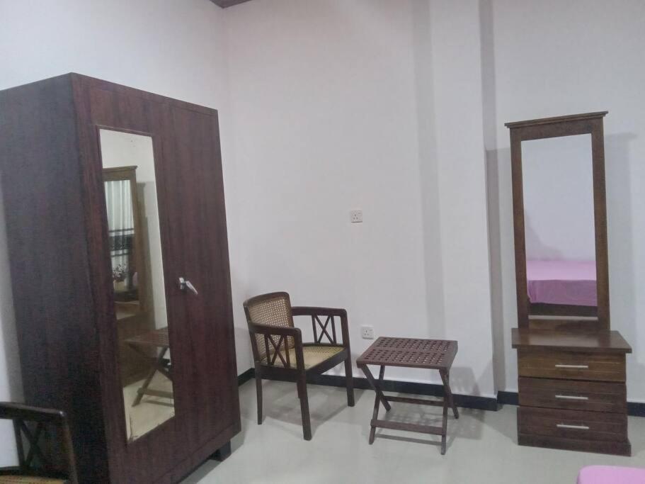 Sky Bloom Bed & Breakfast Homagama Екстериор снимка
