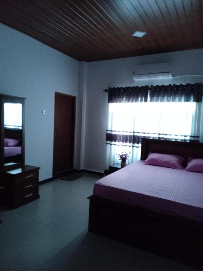 Sky Bloom Bed & Breakfast Homagama Екстериор снимка